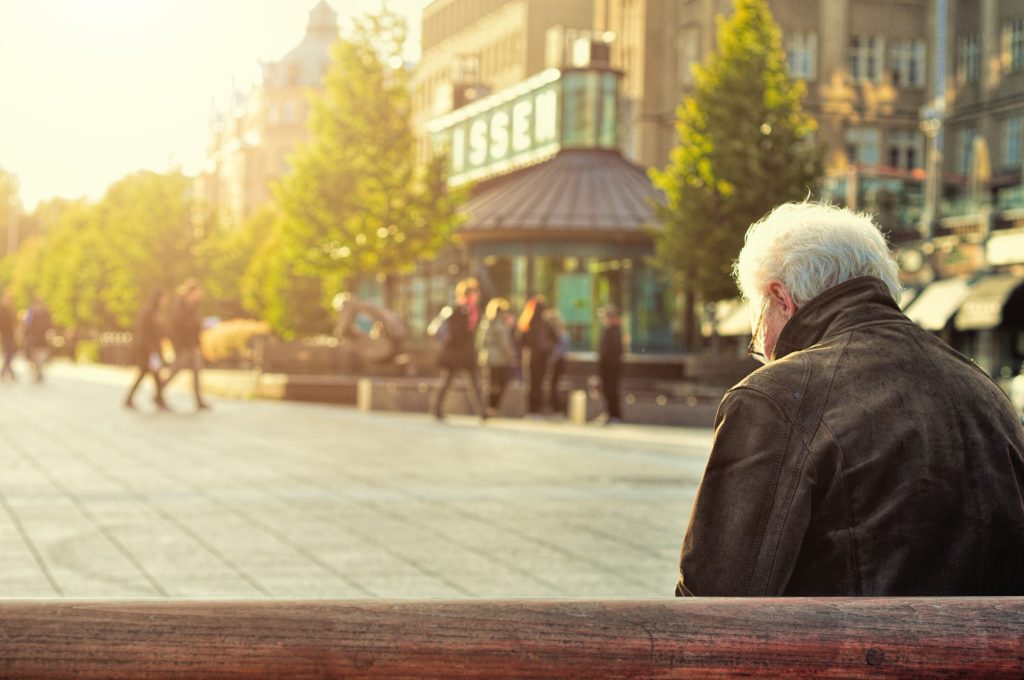 El Gobierno aprueba una primera reforma del sistema de pensiones